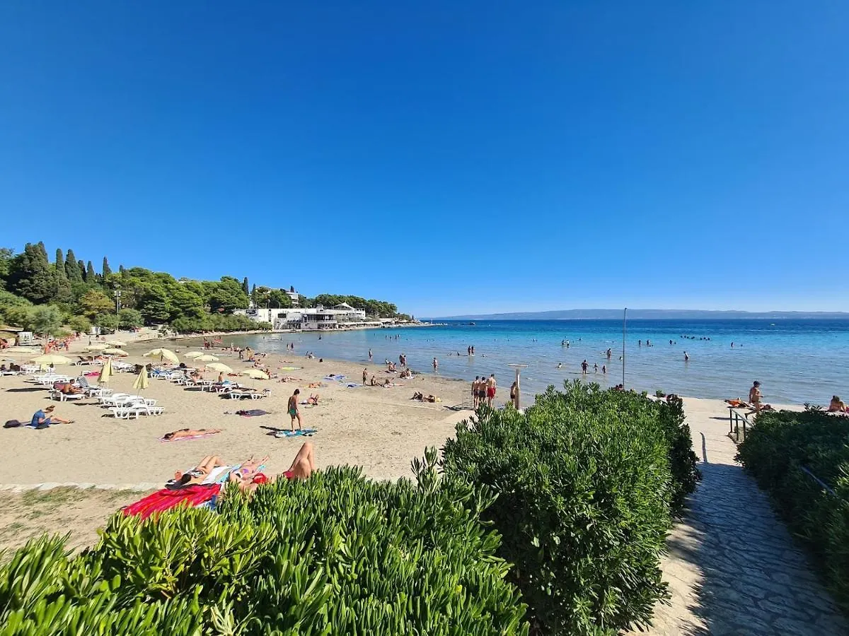 Apartment Bacvice Near The Beach Split