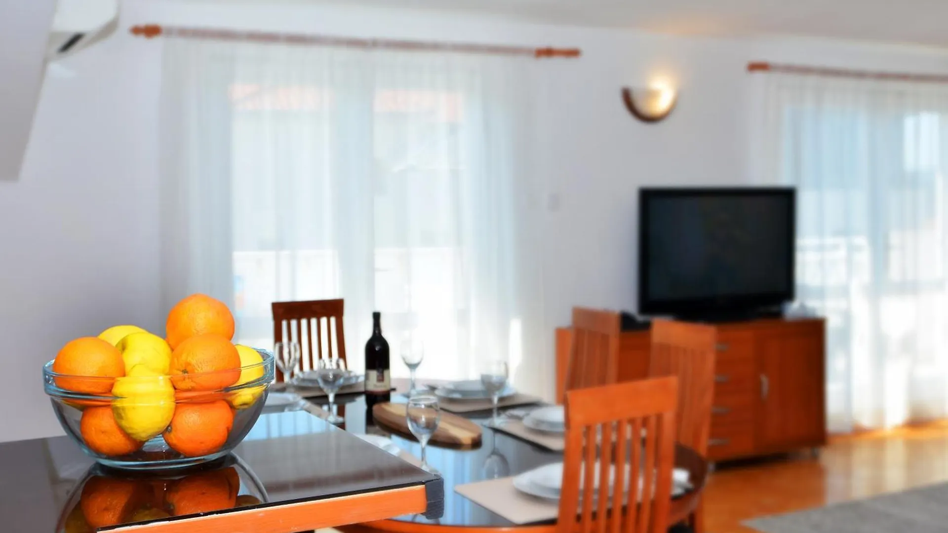 Apartment Bacvice Near The Beach Split