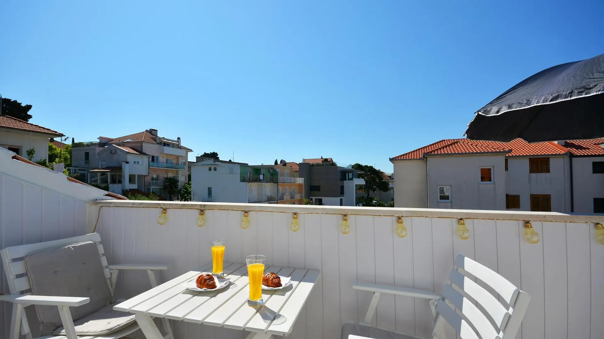 Apartment Bacvice Near The Beach Split