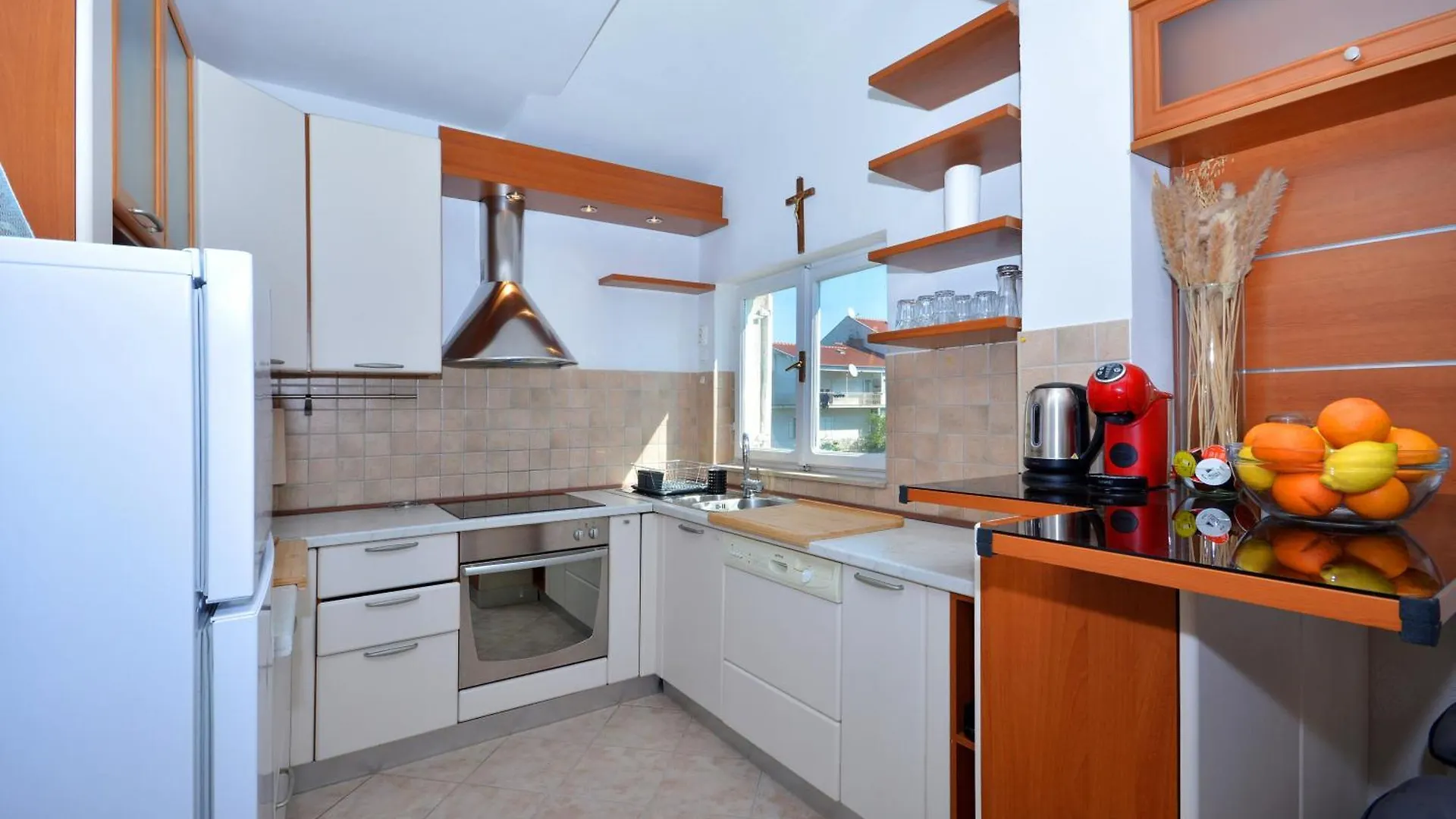 Apartment Bacvice Near The Beach Split