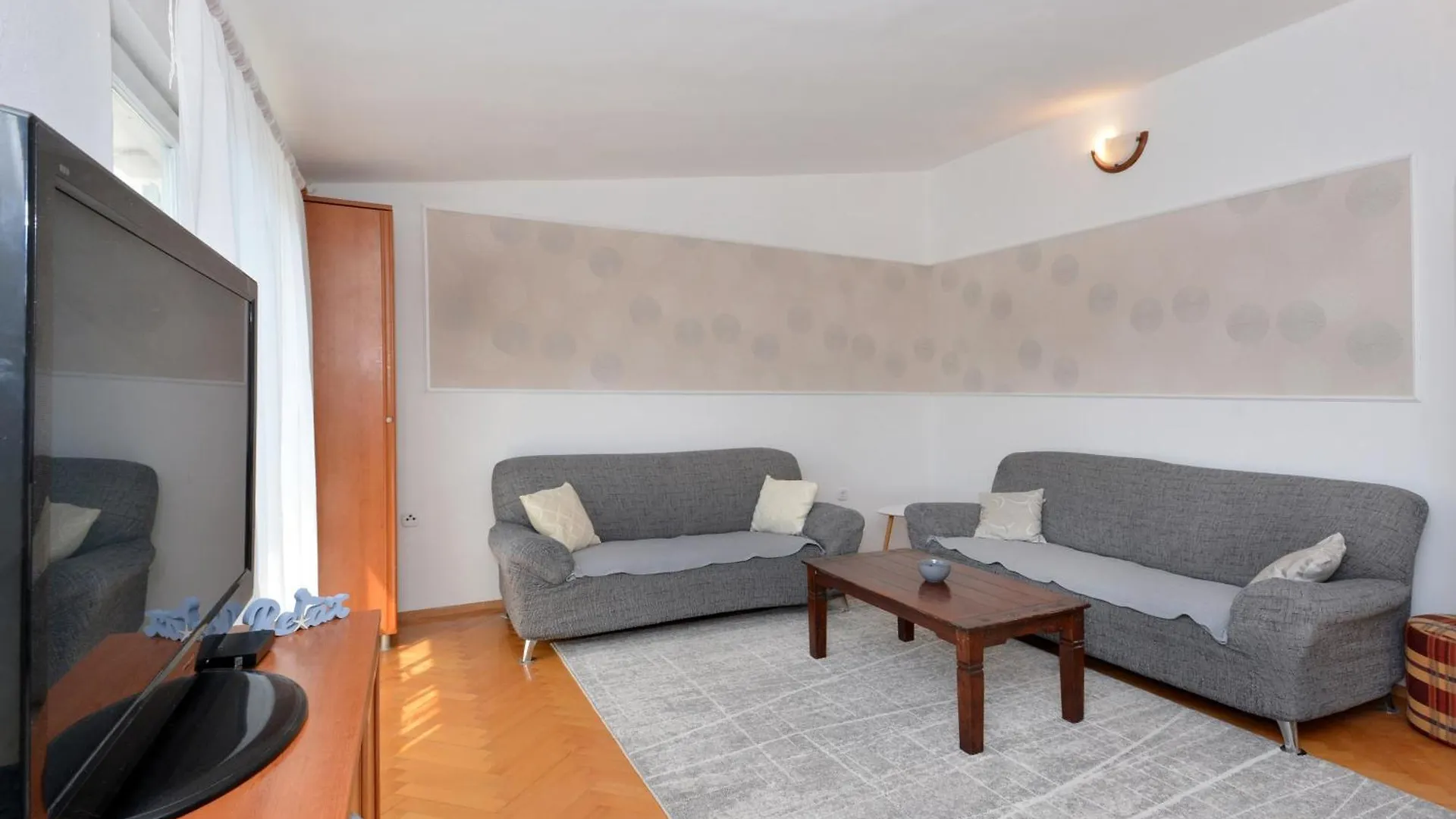 Apartment Bacvice Near The Beach Split Croatia