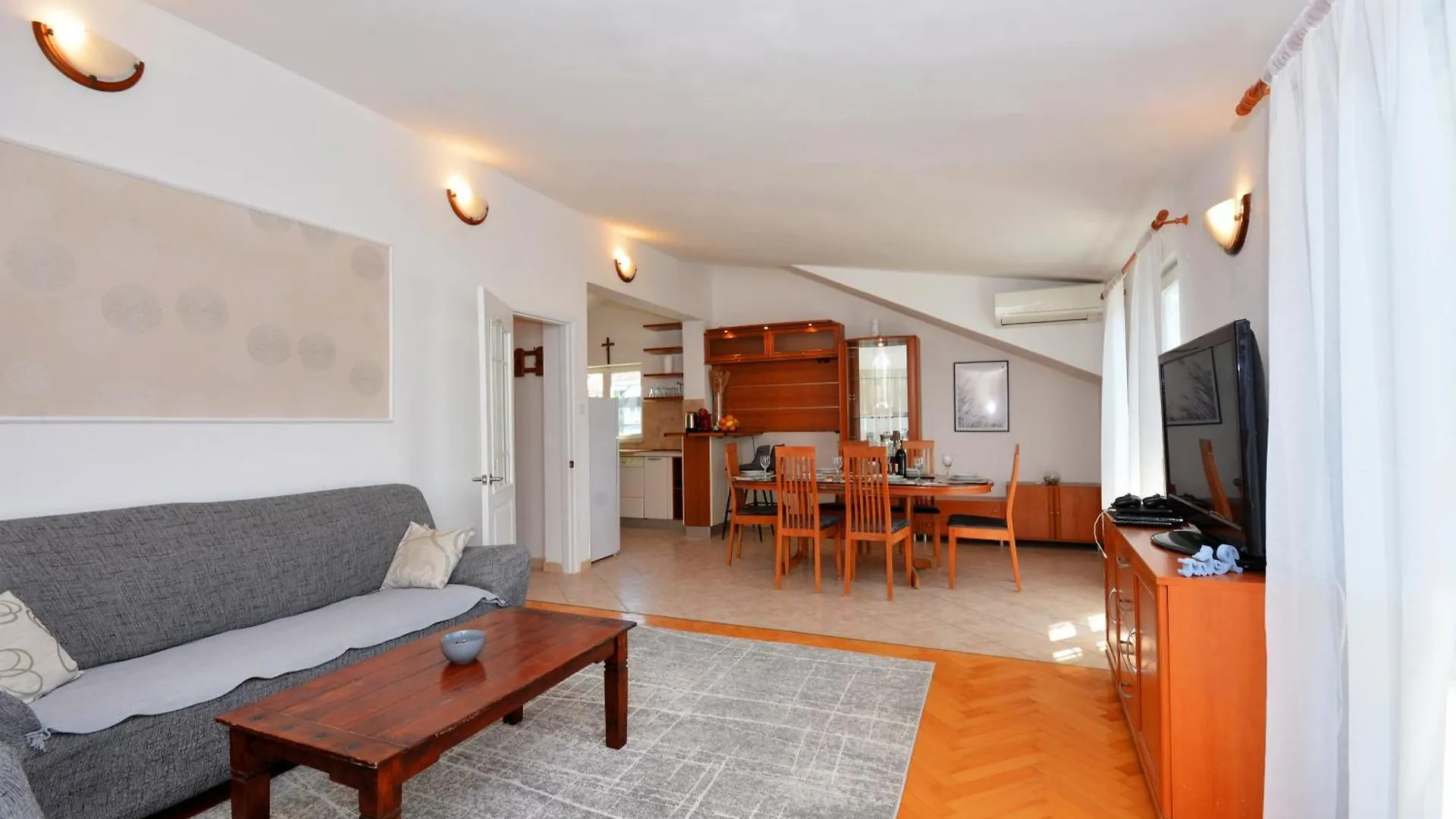 Apartment Bacvice Near The Beach Split Croatia