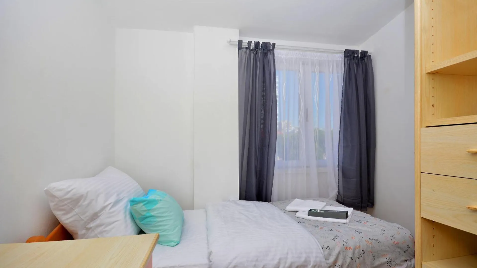 Apartment Bacvice Near The Beach Split